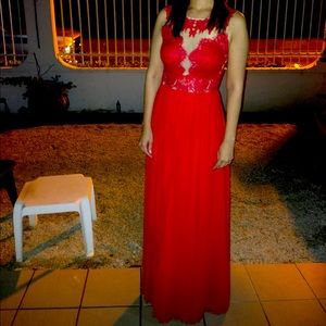 Women’s Sherri Hill Red Long Dress Size 4 US